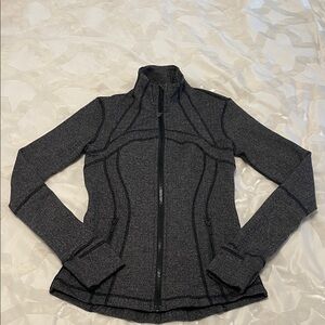 LULULEMON Define Jacket Luon Heathered
Black/Grey Size 4